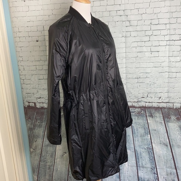 Athleta Jacket Summit Insulated Parka, Black Medium Athleisure Layering Workout - Picture 8 of 16